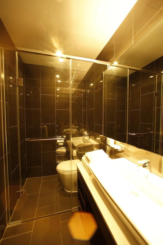 Days Hotel Jeju Seogwipo Ocean Esterno foto